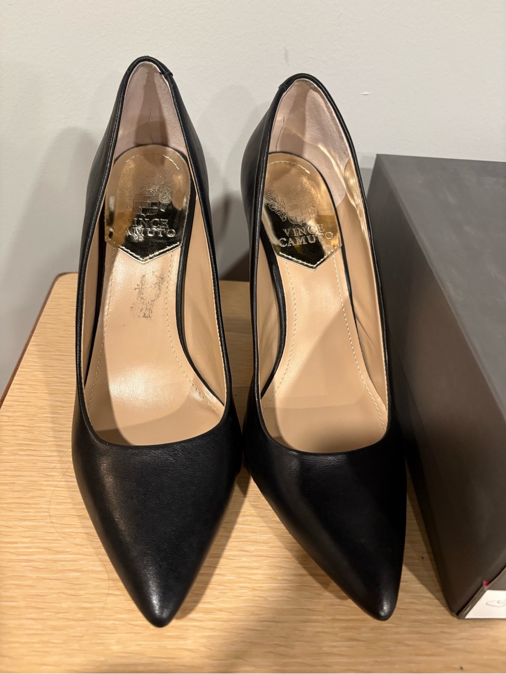 Vince Camuto Black Pointed-Toe Leather Pumps